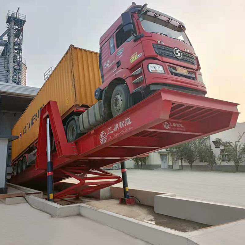 شاحنات قلابة ذات أساس ضحل